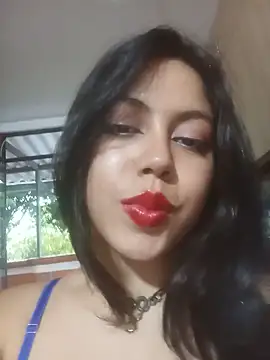 leah_passion Adlı Modelin Canlı XXX Sohbeti
