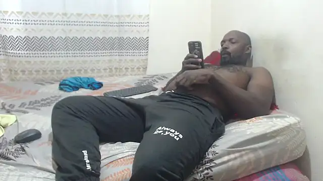 Show modela HARLEXBIGCOCK na web-kameri