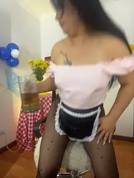 Chat XXX en directo de karimelee_