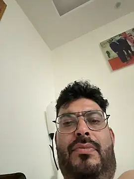 hot_rajat Show in webcam