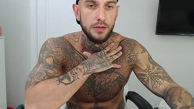 הופעת וובקאם של maxi_foxxx