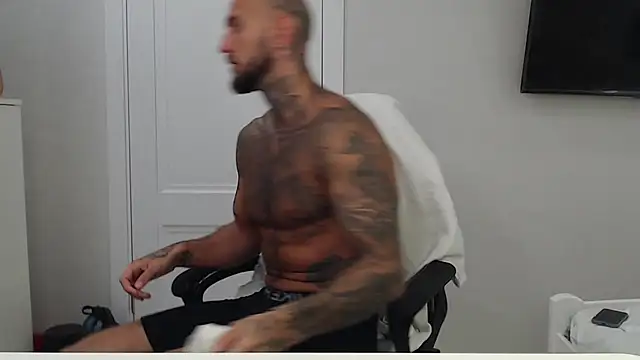 Webkamerová show maxi_foxxx