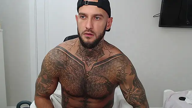 maxi_foxxx Шоу с уебкамера