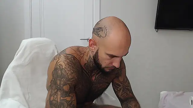 Show modela maxi_foxxx na web-kameri