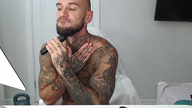 Вебкам-шоу maxi_foxxx
