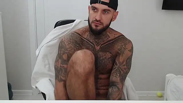 הופעת וובקאם של maxi_foxxx