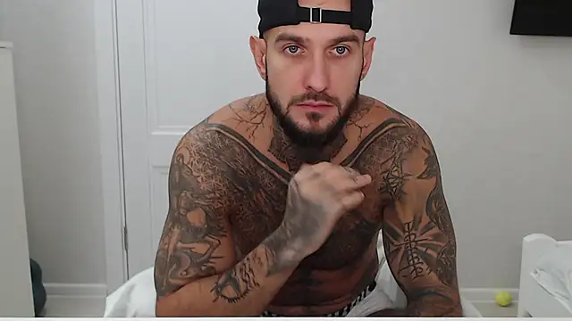 הופעת וובקאם של maxi_foxxx