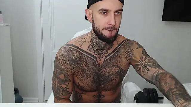 maxi_foxxx Show in webcam