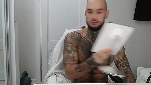 maxi_foxxx 在線直播表演
