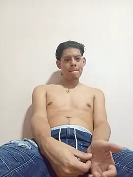 galogar94 Show in webcam