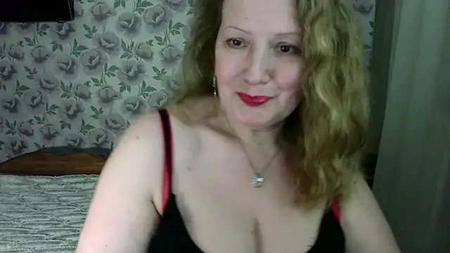AriaTasty's Live XXX Chat