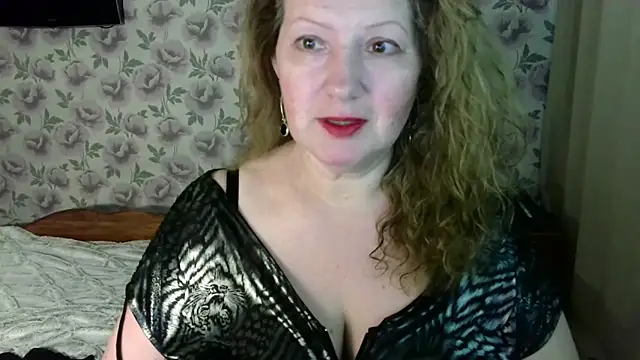 AriaTasty's Live XXX Chat
