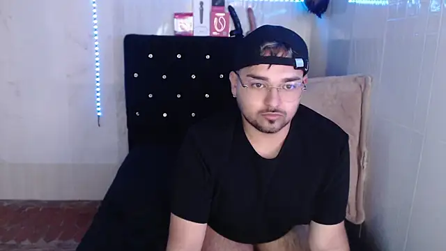 Jeilou webkamerás műsora