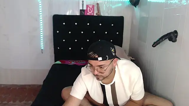 Jeilou webkamerás műsora