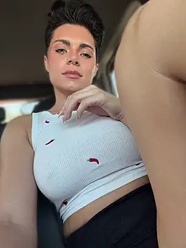 הופעת וובקאם של LukeLouHarvey