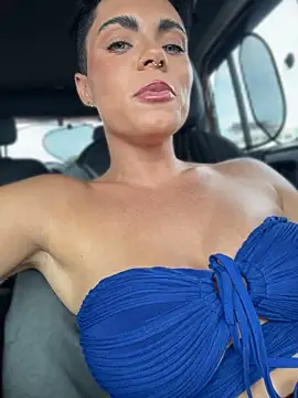 Show modela LukeLouHarvey na web-kameri