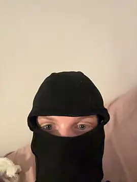 shyguy728683 Шоу с уебкамера