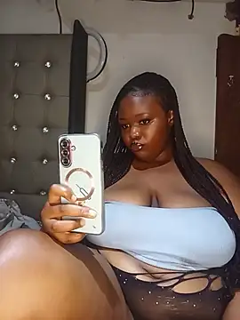 AaliyahBlackXO's Live XXX Chat