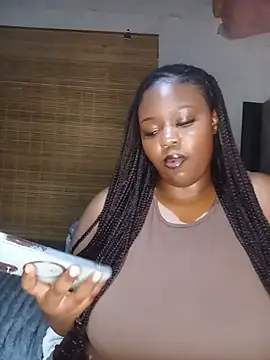 دردشة AaliyahBlackXO الجنسية المباشرة