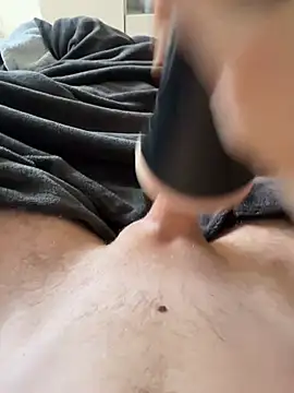 Young_Guy22's Live XXX Chat