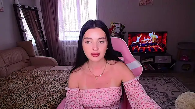 __Malika__ Adlı Modelin Canlı XXX Sohbeti