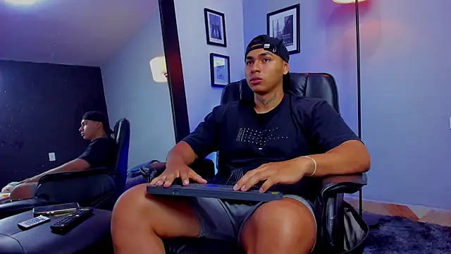 ronnie_crafored Шоу с уебкамера