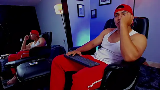 ronnie_crafored Шоу с уебкамера