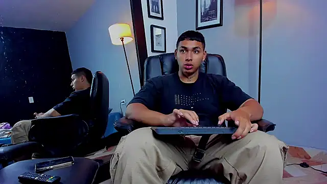 Вебкам-шоу ronnie_crafored
