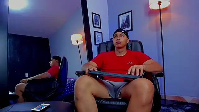 ronnie_crafored's Webcam Show