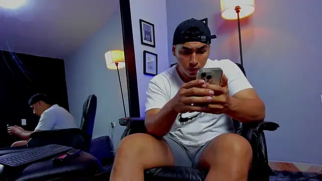 הופעת וובקאם של ronnie_crafored