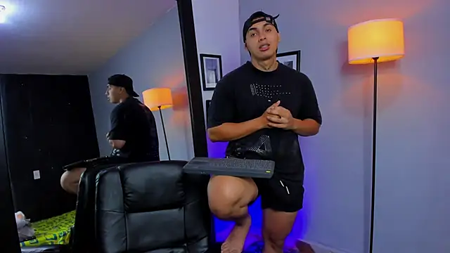 ronnie_crafored: вебкам-шоу