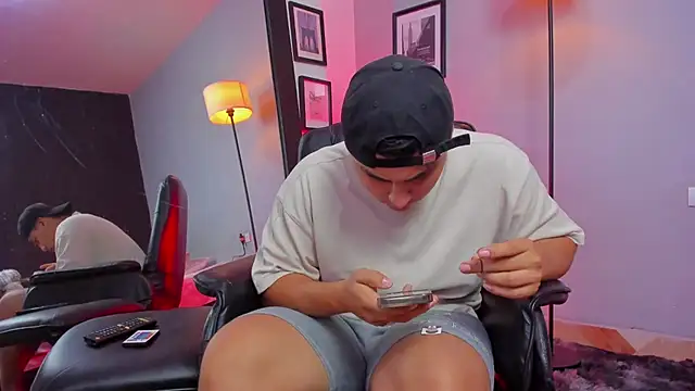 ronnie_crafored Adlı Modelin Web Kamerası Şovu