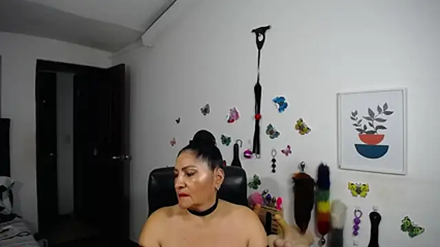 mature_bigboobs10's Webcam Show