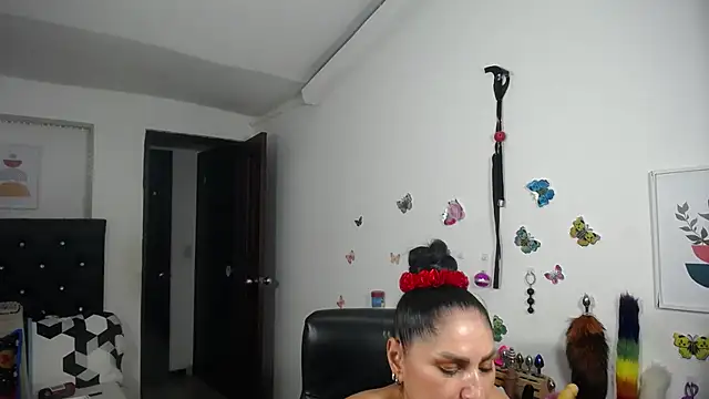 mature_bigboobs10's Webcam Show