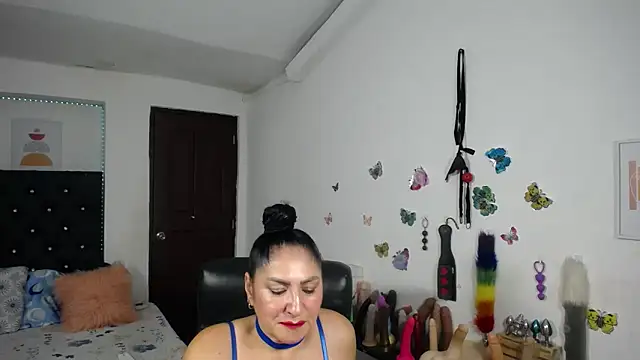 mature_bigboobs10's Live XXX Chat