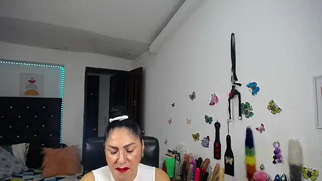 mature_bigboobs10's Webcam Show