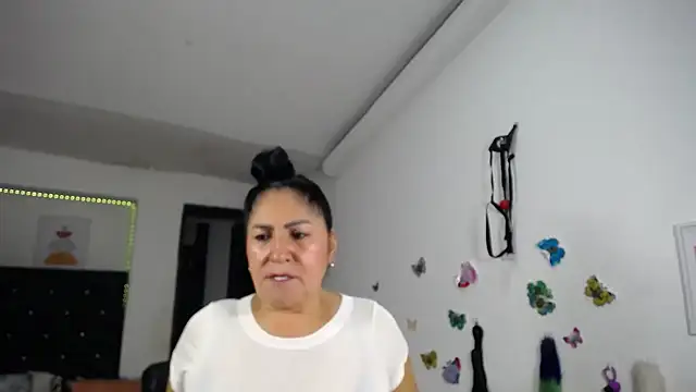 mature_bigboobs10's Live XXX Chat