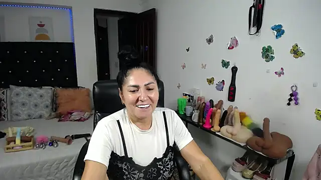 mature_bigboobs10's Live XXX Chat