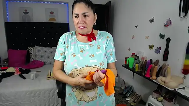 XXX chat uživo modela mature_bigboobs10