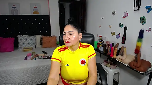 mature_bigboobs10's Live XXX Chat