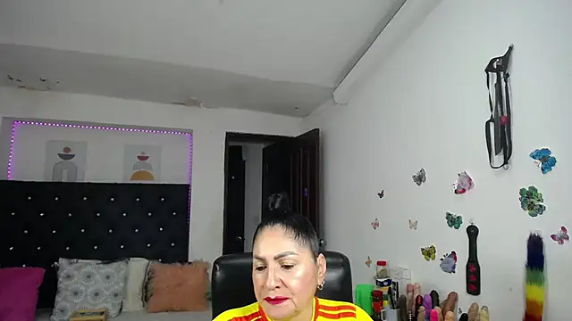 mature_bigboobs10 Pertunjukan Webcam