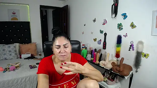 mature_bigboobs10's Live XXX Chat