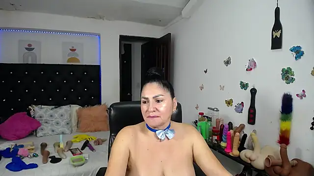 Chat +18 de mature_bigboobs10 ao vivo