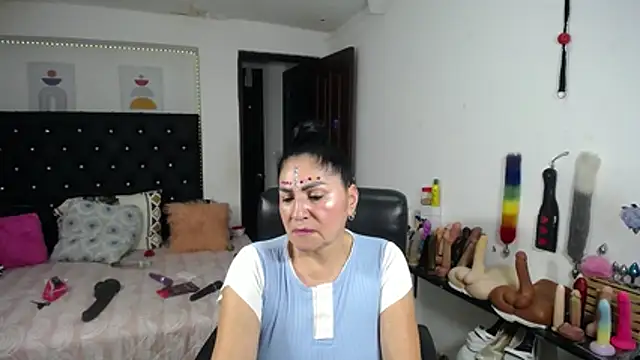 Chat +18 de mature_bigboobs10 ao vivo