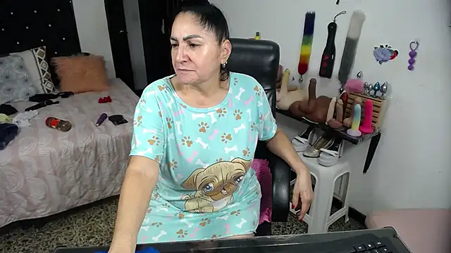 แชท XXX สดของ mature_bigboobs10