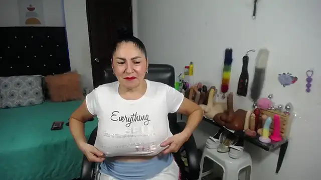 دردشة mature_bigboobs10 الجنسية المباشرة