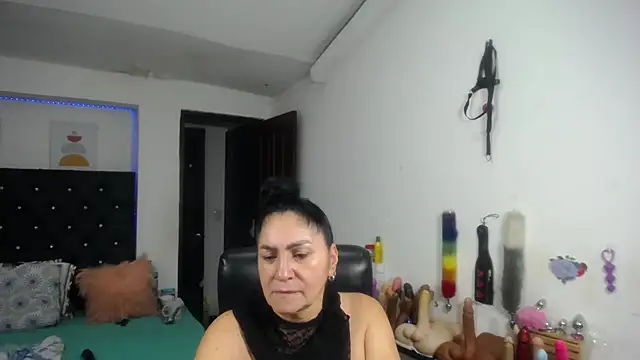 mature_bigboobs10's Live XXX Chat