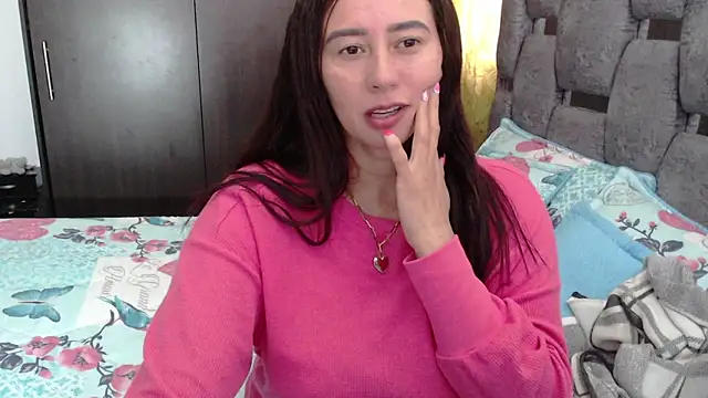 sara_hott_1のライブXXXチャット