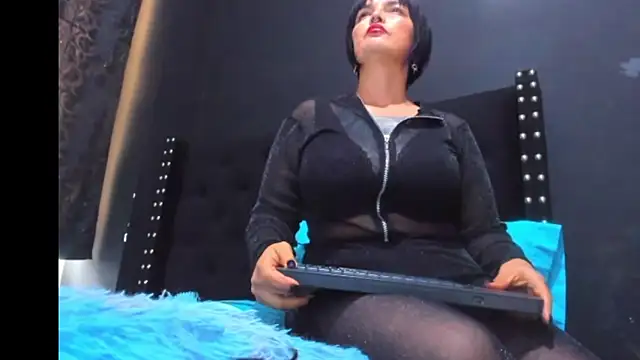 amareto_queen's Live XXX Chat