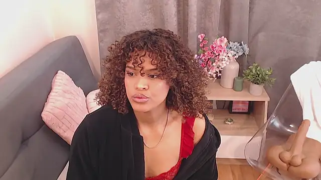 Amelia_bss live XXX chat